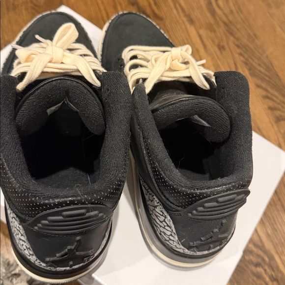 Jordan 3 Retro Box - Picture 3 of 5